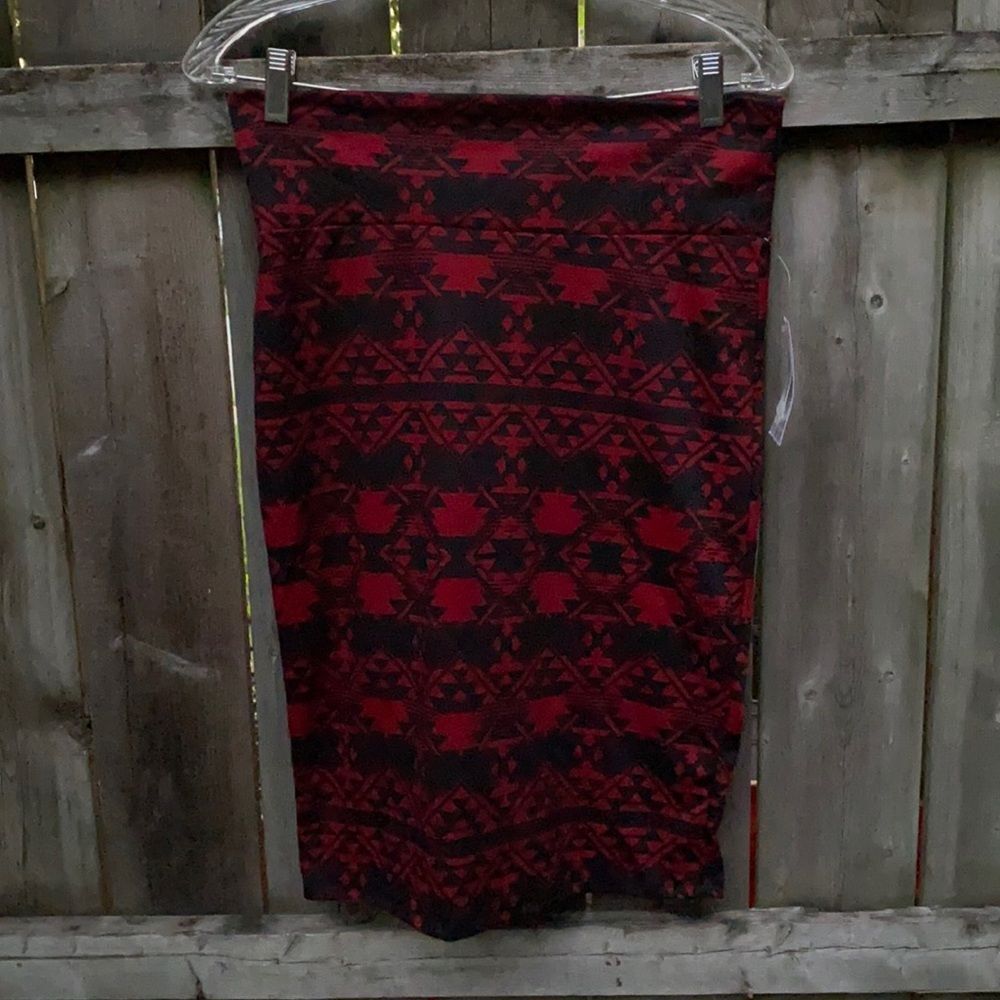 Lularoe Skirt sz. S NWT